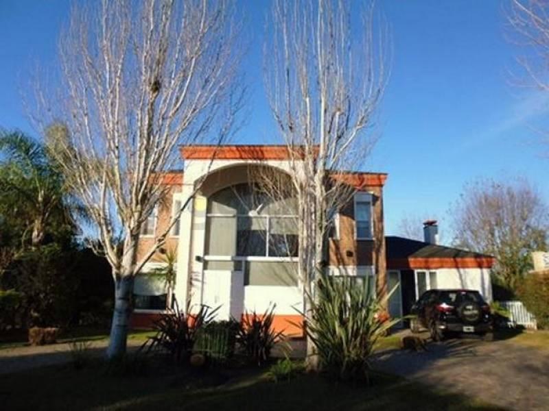 #1141302 | Sale | House | Fincas de Iraola 1 (Goldoni Propiedades )