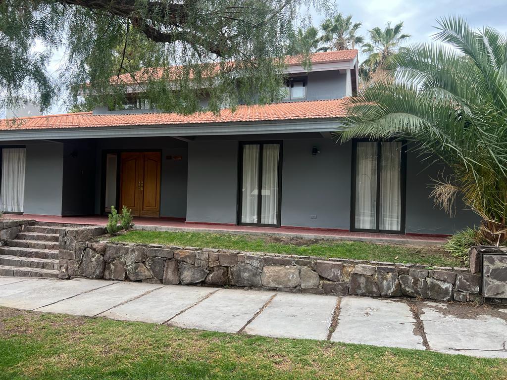 #5109221 | Alquiler | Casa | Mendoza (Fanny Cruz Negocios Inmobiliarios)
