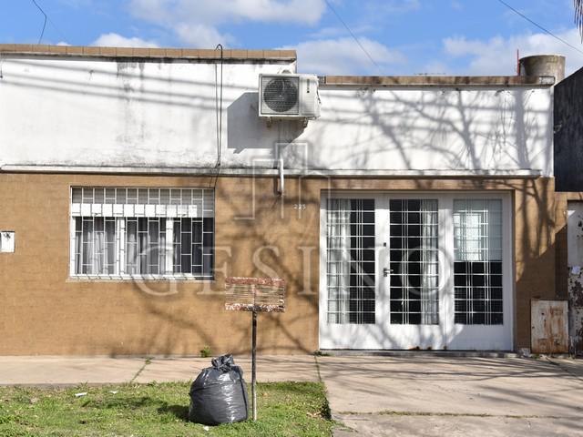 #3250042 | Venta | Casa | La Plata (Gesino Negocios Inmobiliarios)