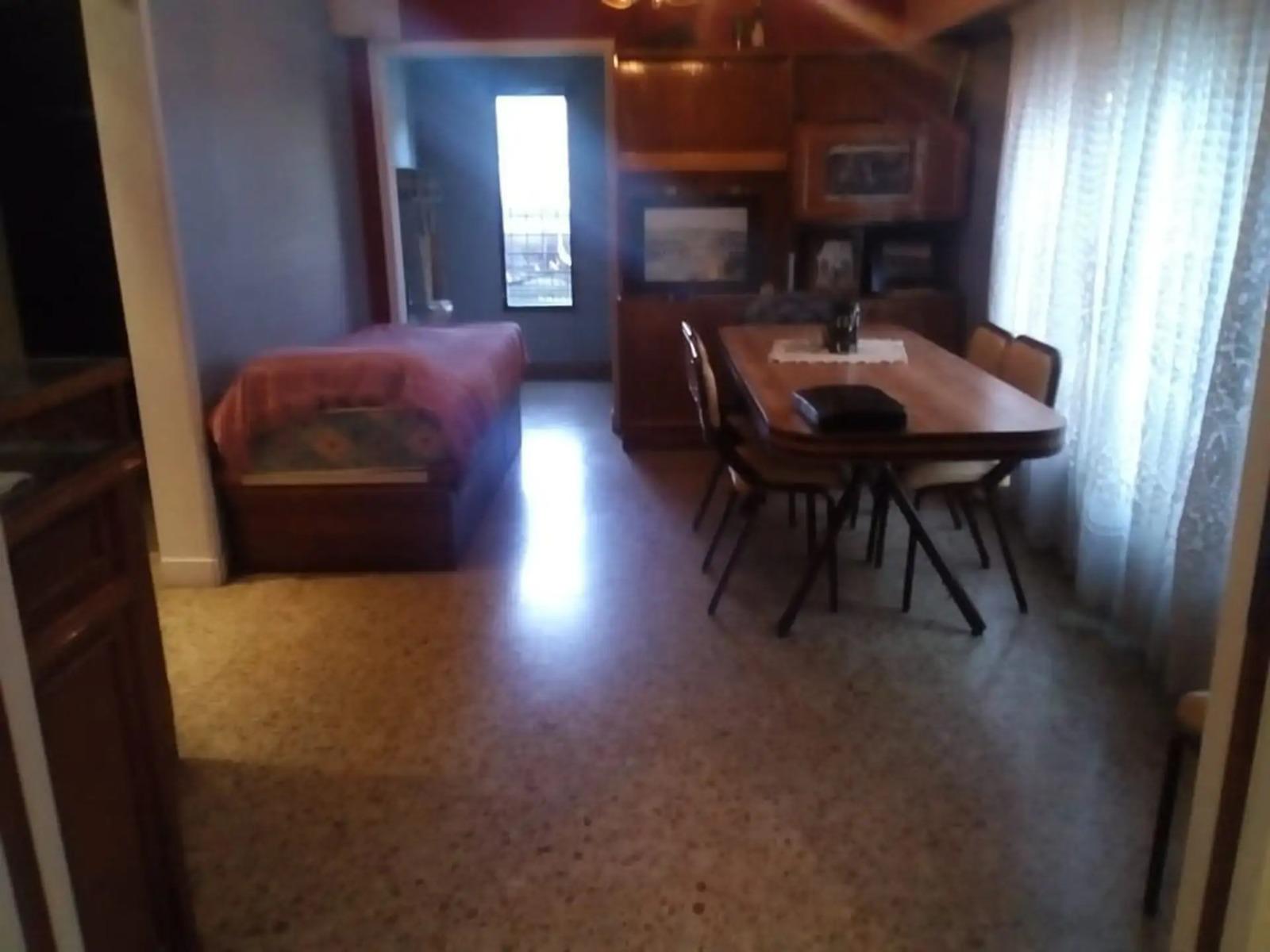 #4933330 | Venta | Casa | Moron (Estudio Yacoub)