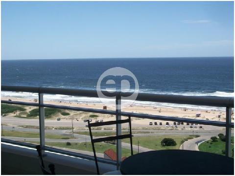 #3239115 | Venta | Departamento | Playa Brava (Emiliano Pedrozo)