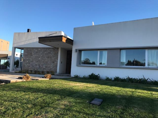 #3653832 | Venta | Casa | Mar Del Plata (ETCHEGORRY BIENES RAICES)