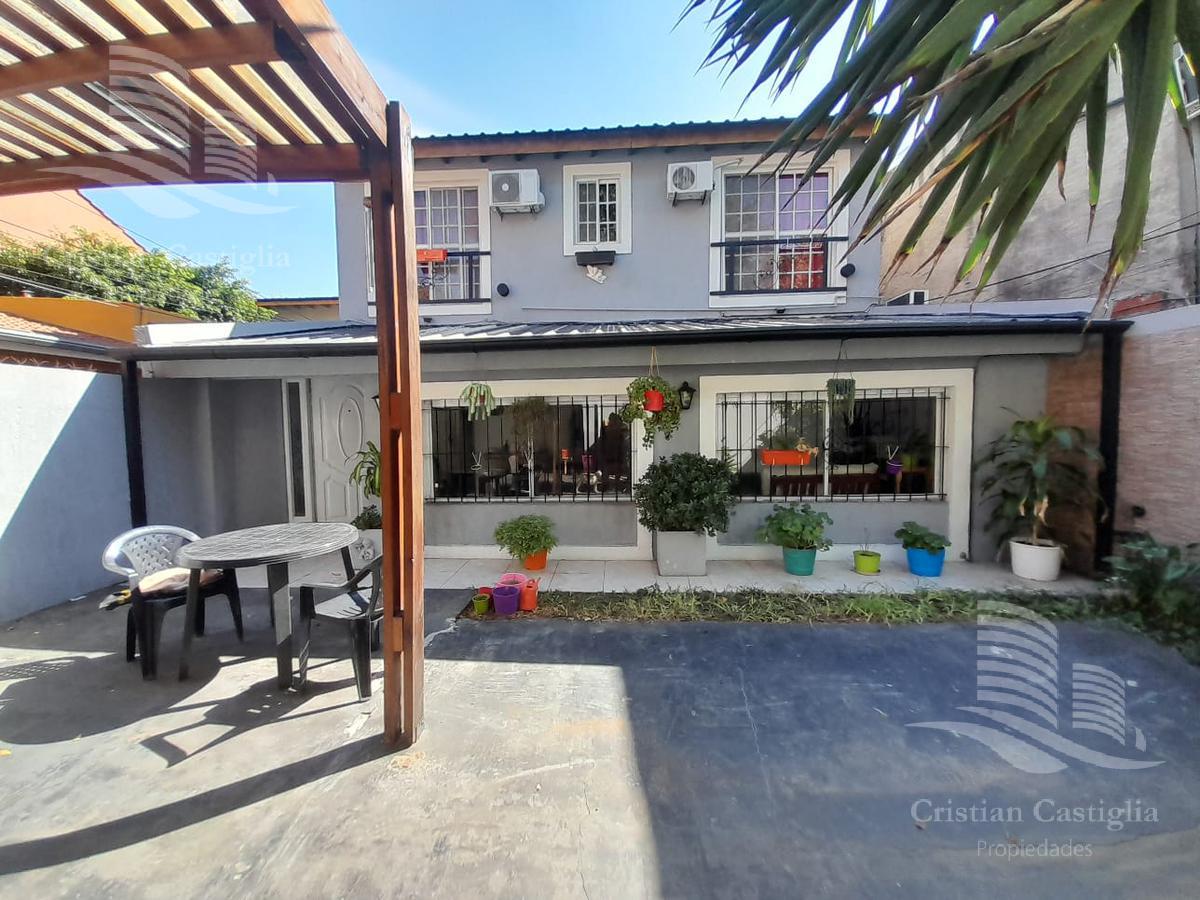 #737757 | Venta | Casa | Villa Adelina (Cristian Castiglia Propiedades)