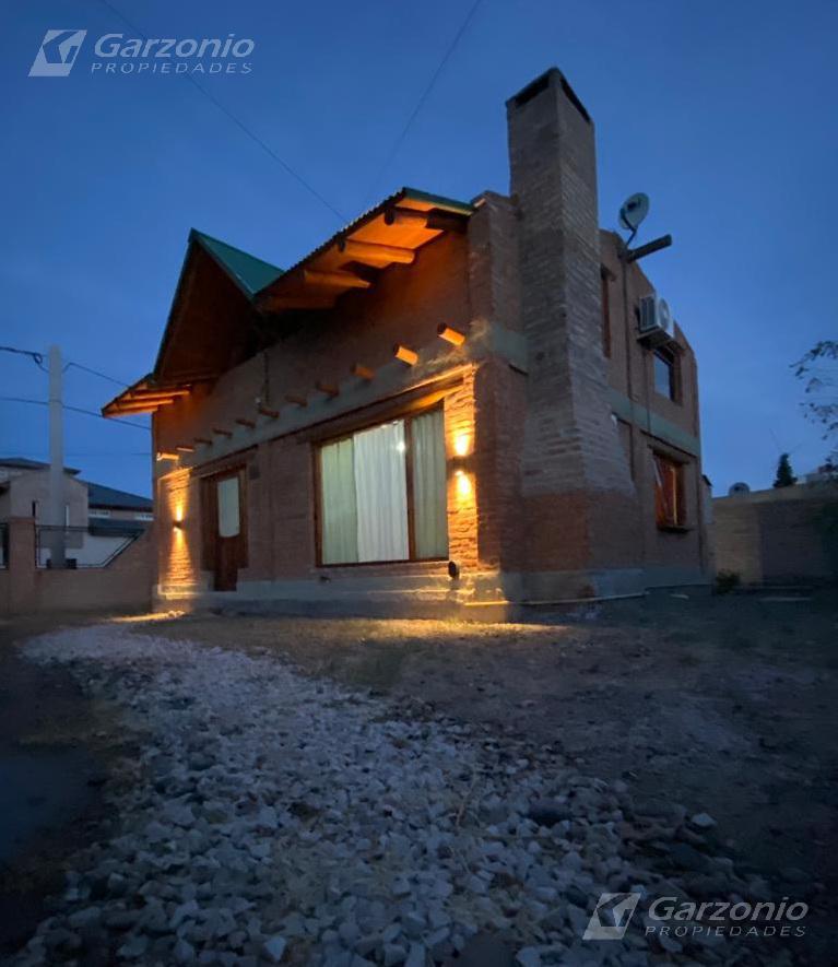 #2675645 | Venta | Casa | Trelew (Garzonio Propiedades)