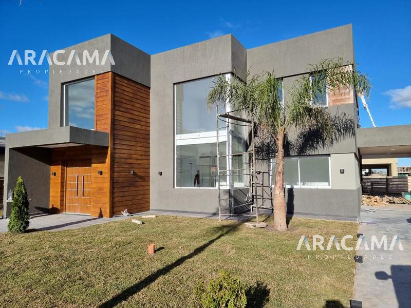 #4930680 | Sale | House | Canning (Aracama Propiedades)