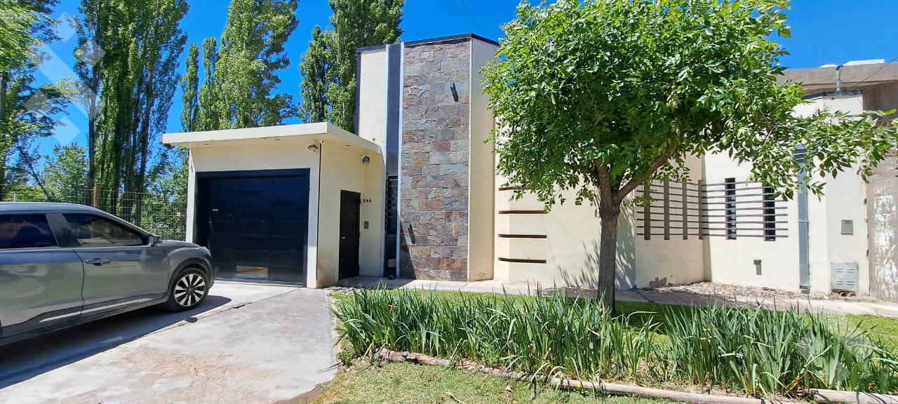 #4834816 | Venta | Casa | Neuquen (Leonardo Sfeir)