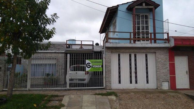 #870690 | Venta | Casa | Centro (Moreno) (Giordano Negocios Inmobiliarios)