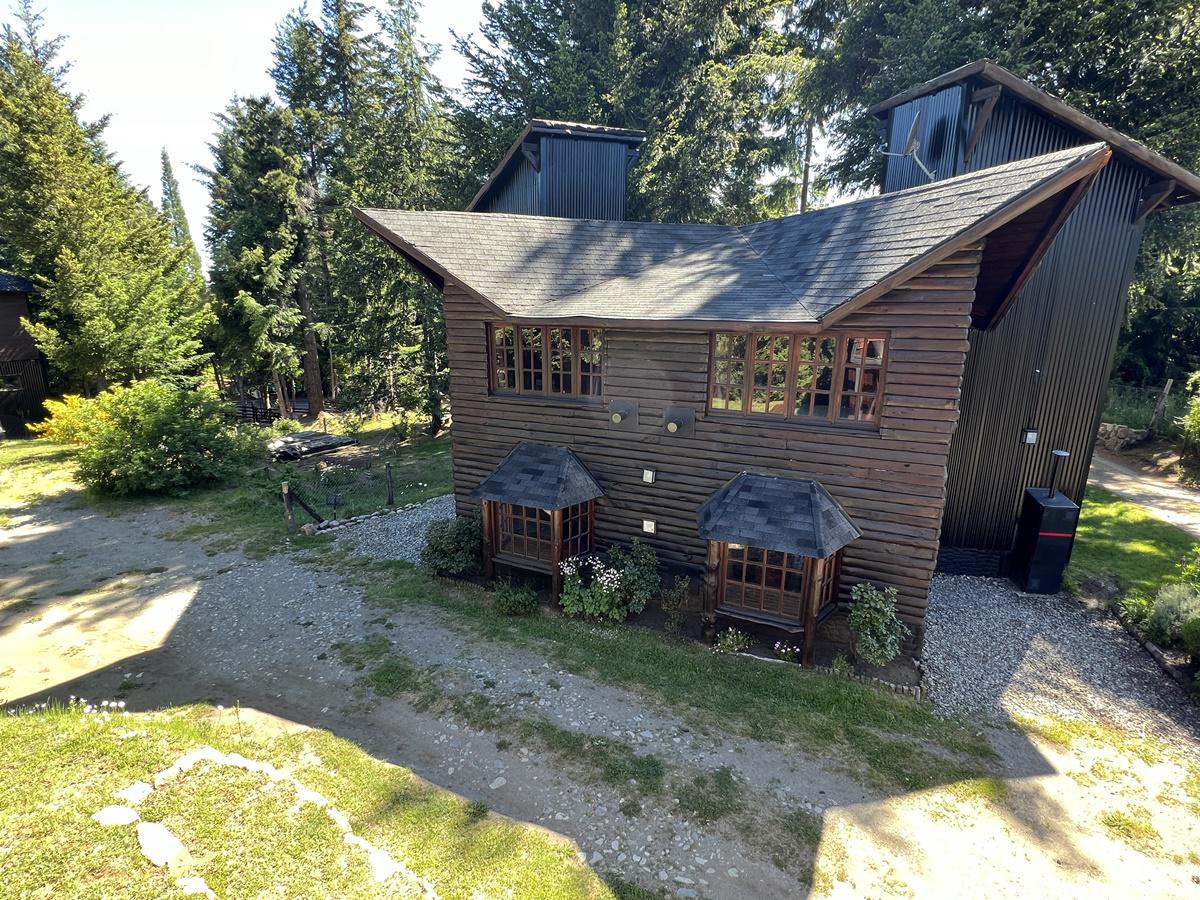 #2403307 | Venta | Casa | San Carlos De Bariloche (María Neme - CAM Bariloche)