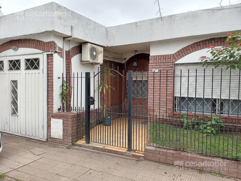 #1914595 | Venta | Casa | Almirante Brown (Cesar Kotler Propiedades)