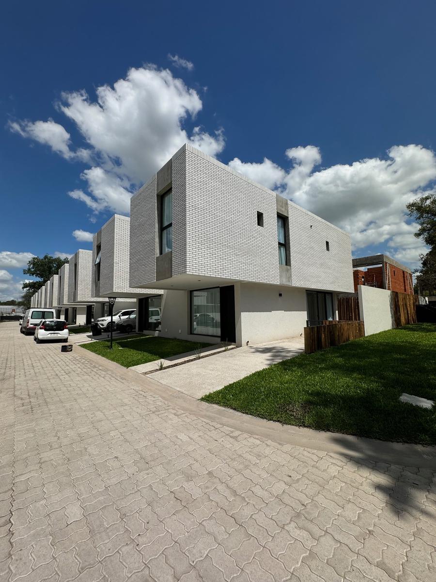 #4839803 | Alquiler | Casa | Canning (M Comito)