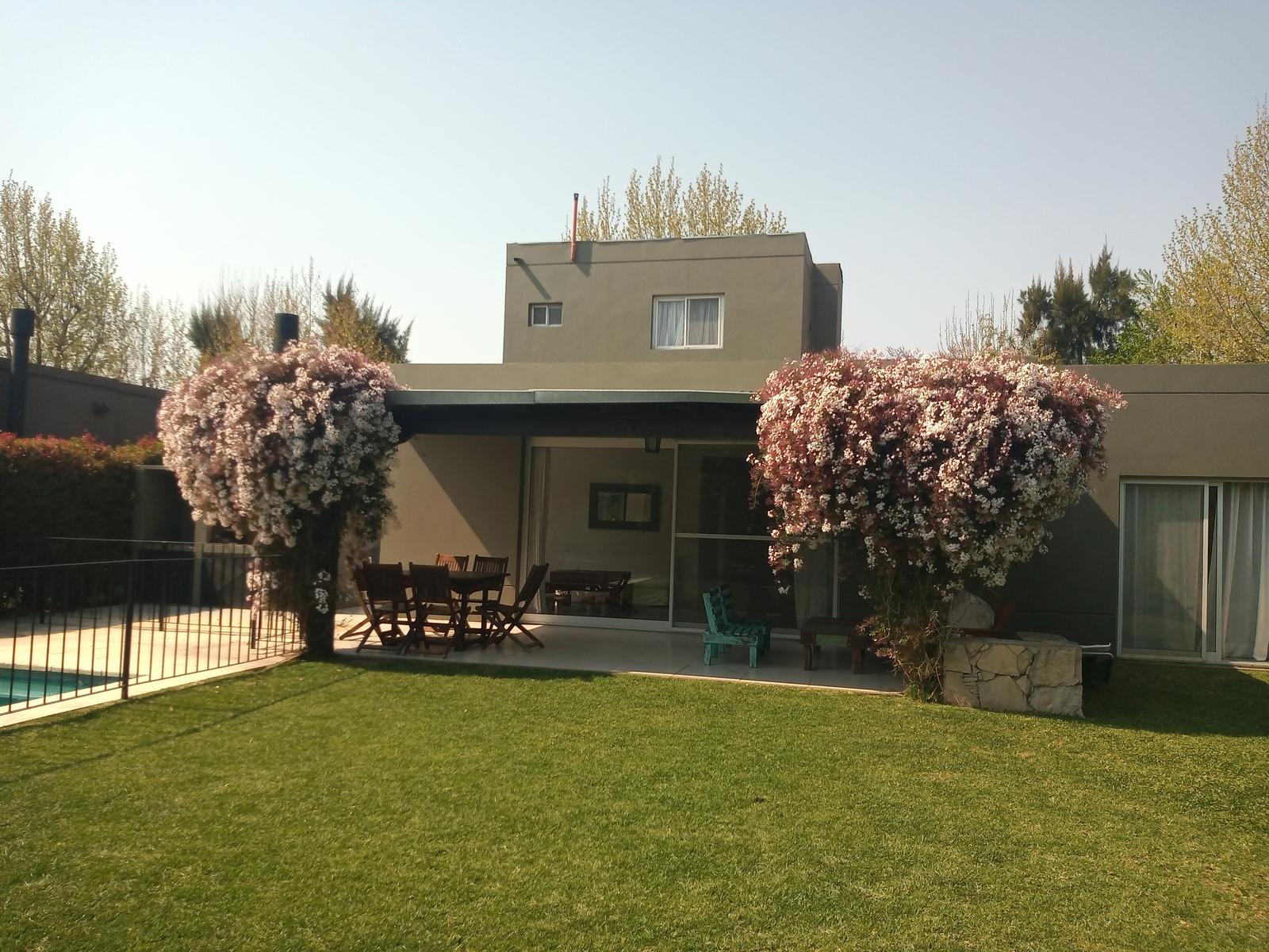 #4946243 | Temporary Rental | House | El Atardecer (SFA Propiedades)