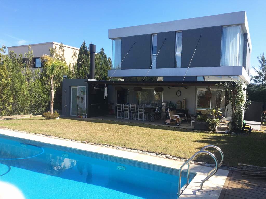 #3944553 | Venta | Casa | Altos de Hudson II (Collet Propiedades)