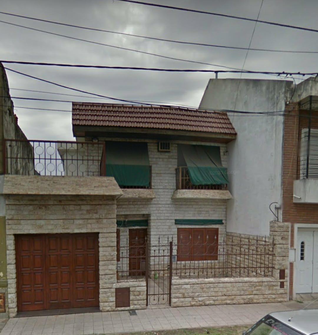 #4227472 | Sale | House | Azcuenaga (Boscovich negocios inmobiliarios)