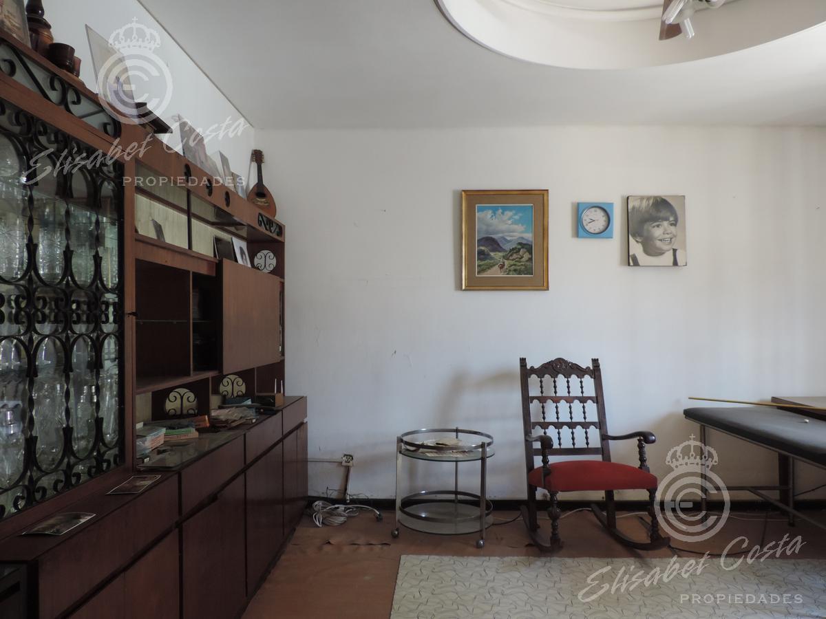 #1655558 | Venta | Casa | Avellaneda (ELISABET COSTA PROPIEDADES)