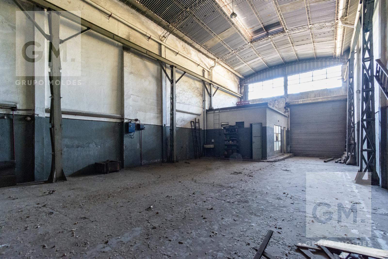 #5105570 | Sale | Warehouse | Barracas (Grupo Moldes)