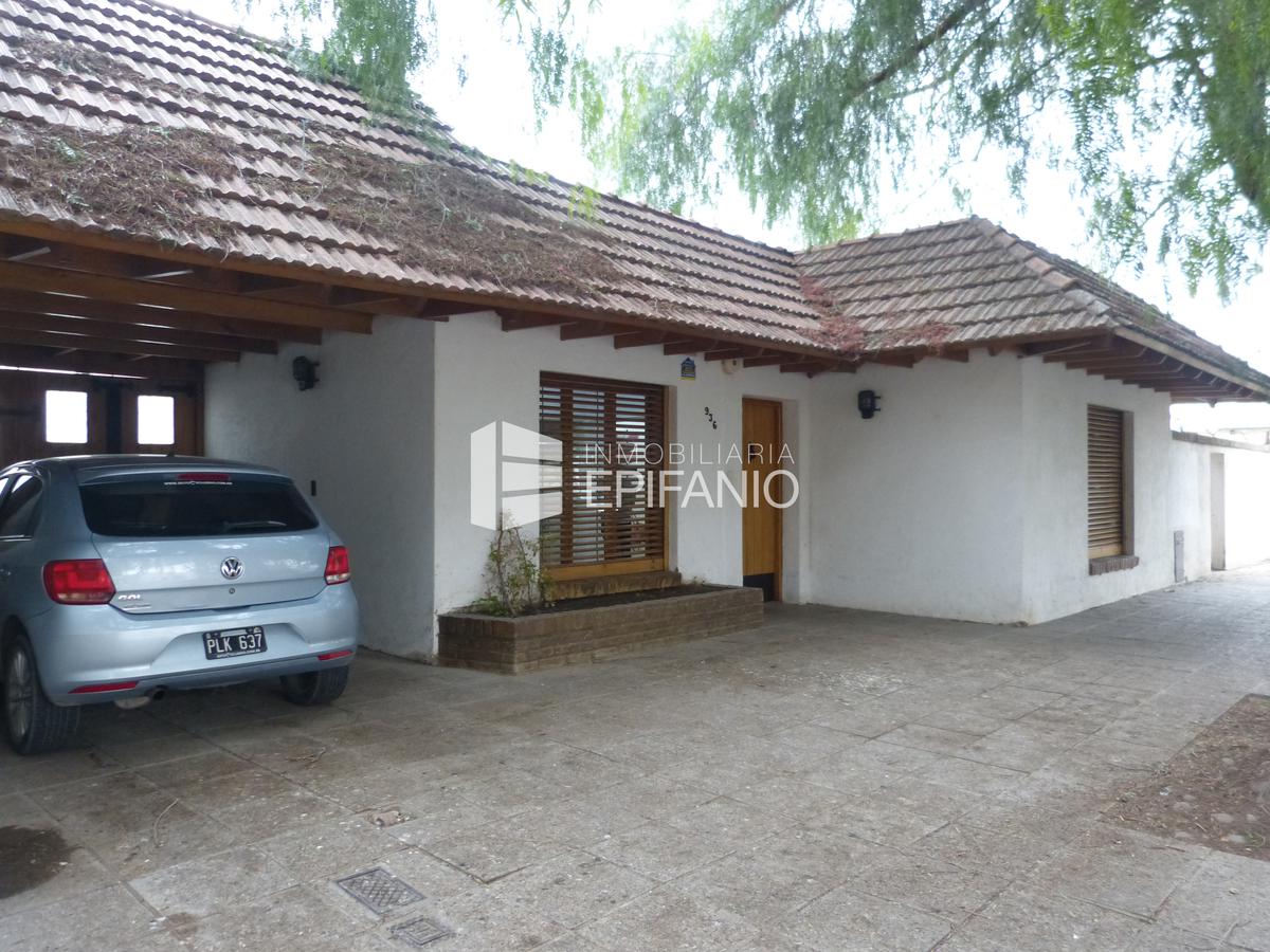 #2546652 | Venta | Casa | General Roca (Inmobiliaria Epifanio)