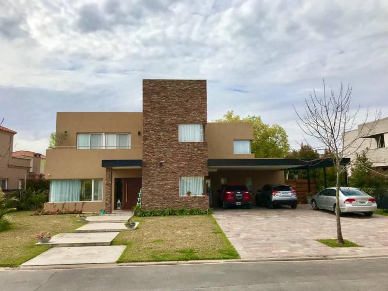 #5017560 | Venta | Casa | Barbarita (Romina Oronel Propiedades)