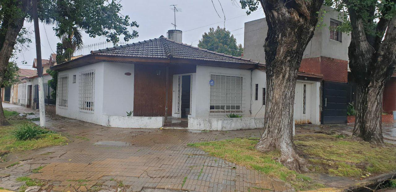 #5040479 | Sale | House | Lomas De Zamora (Fabiana Saenz Propiedades)