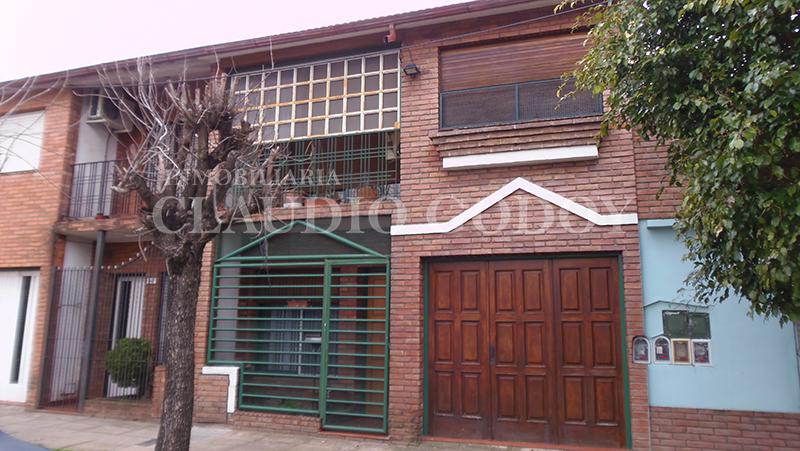 #4351373 | Venta | Casa | Haedo Sur (Inmobiliaria Claudio Godoy)