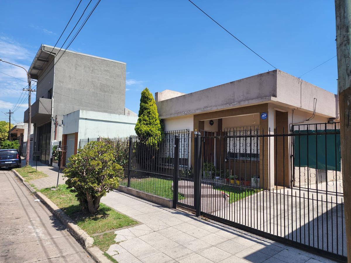 #5106389 | Venta | Casa | Ezpeleta Este (Leandro Muñiz Servicios Inmobiliarios)