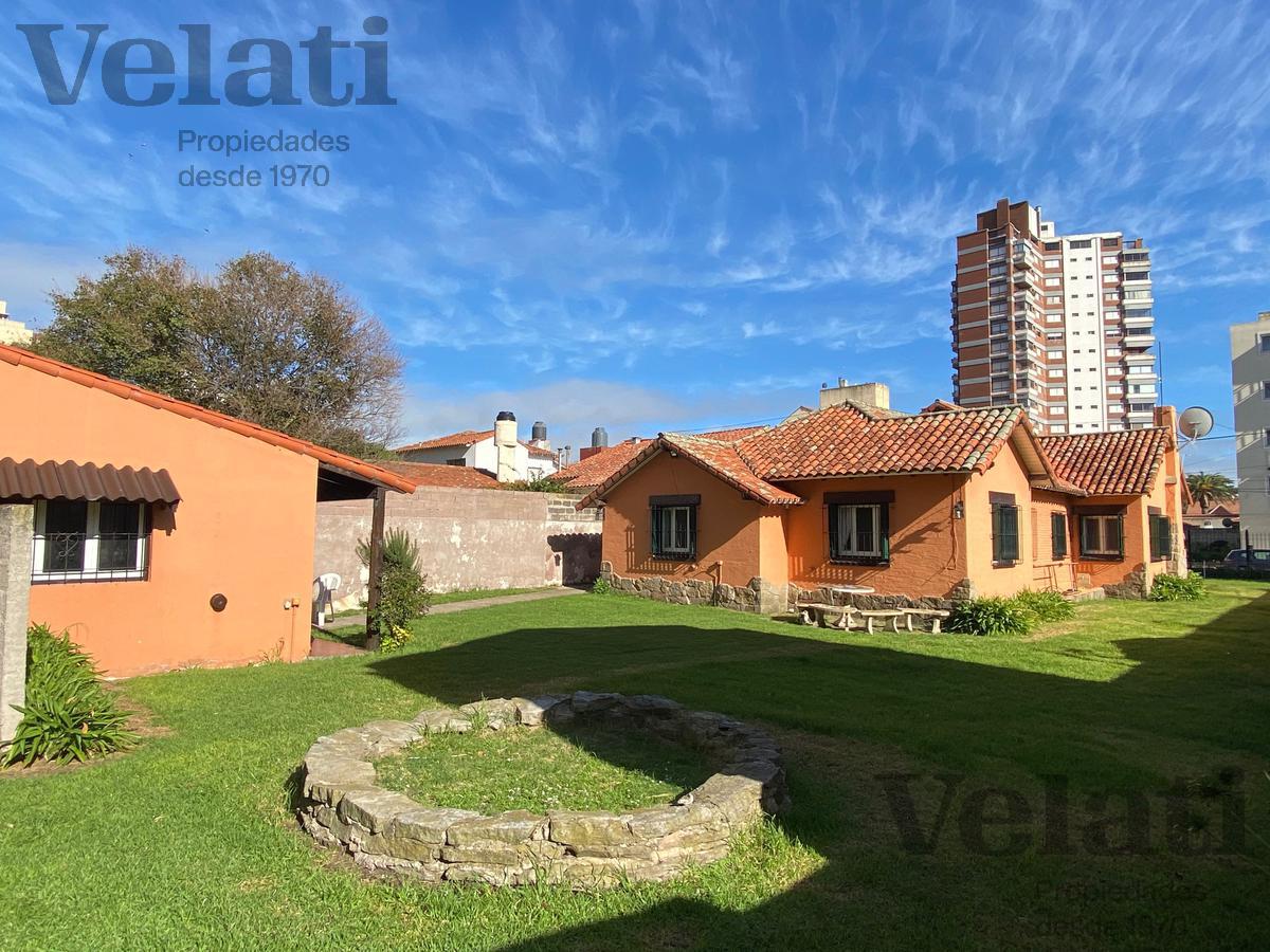 #1887004 | Venta | Casa | Miramar (Velati Propiedades)