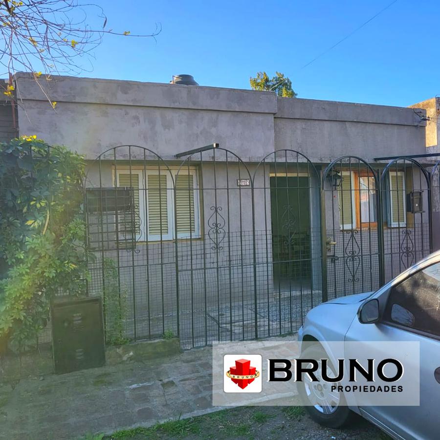 #4384066 | Venta | Casa | Ituzaingó (BRUNO PROPIEDADES)