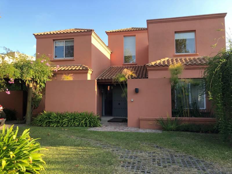 #1918272 | Venta | Casa | Ayres De Pilar (Vallier)