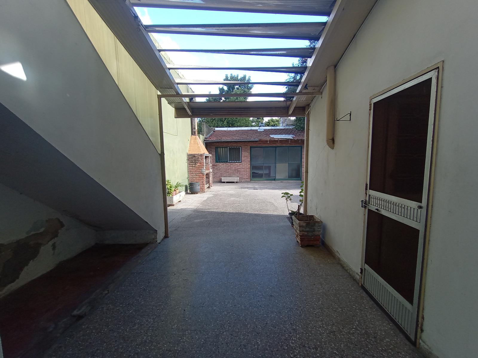 #5174065 | Sale | House | Villa Lynch (Intermedia Estudio Inmobiliario)