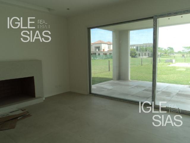 #5436235 | Alquiler | Casa | El Golf (Gabriela Iglesias Negocios Inmobiliarias)