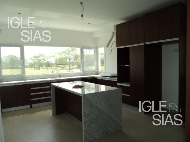 #5436235 | Alquiler | Casa | El Golf (Gabriela Iglesias Negocios Inmobiliarias)