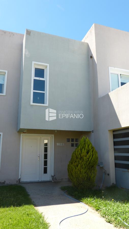 #2316642 | Venta | Casa | General Roca (Inmobiliaria Epifanio)