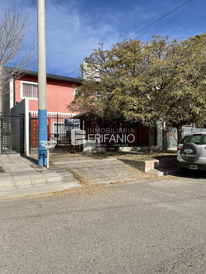 #5355131 | Venta | Casa | General Roca (Inmobiliaria Epifanio)