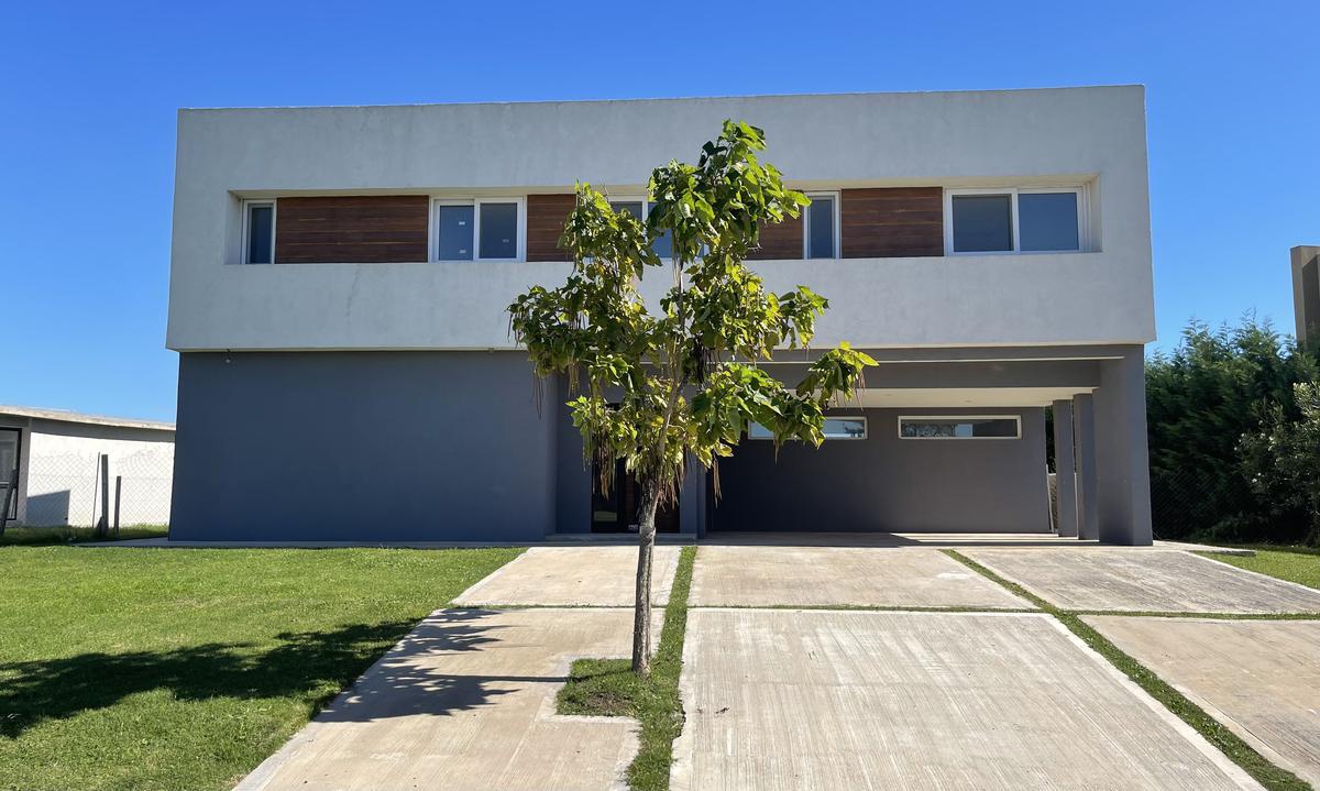 #2513968 | Venta | Casa | El Canton (Kuper Propiedades )