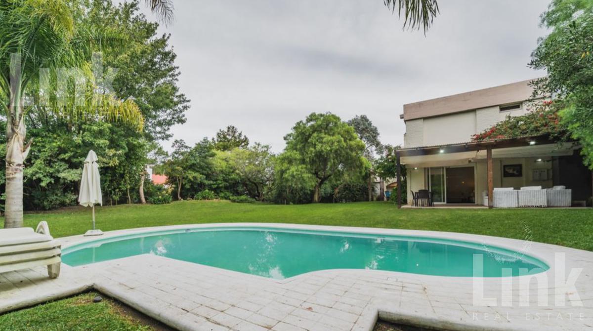 #2238068 | Venta | Casa | El Golf (Link Real State Boutique)