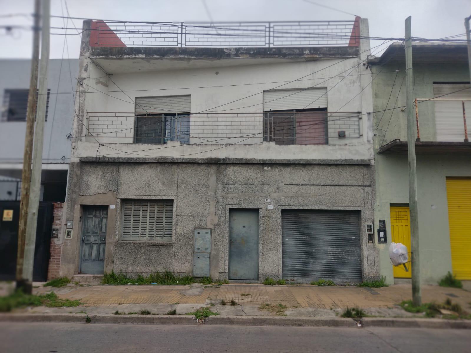 #4622101 | Venta | Casa | General San Martin (Eduardo Rea de Falco Bienes Raices )