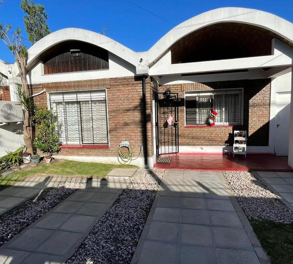 #5148614 | Venta | Casa | Ituzaingó (Lili mascotena propiedades)