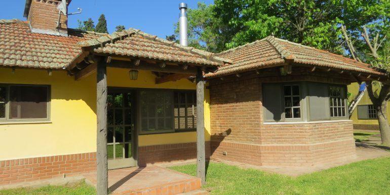 #4239738 | Venta | Casa Quinta | Villa Rosa (Pescio Inmobiliria)