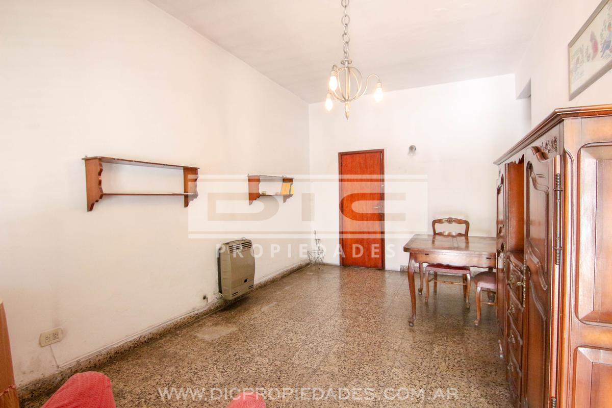 #1490126 | Venta | Casa | Munro (Dic Propiedades)