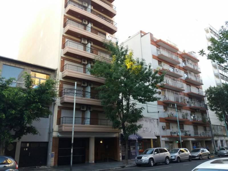 #5162271 | Alquiler | Departamento | Urquiza R (Hakim Propiedades)