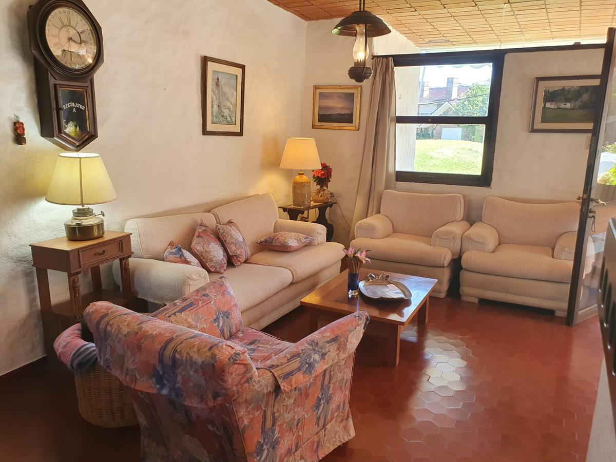 #1962849 | Sale | House | Playa Mansa (Juan Goñi Negocios Inmobiliarios)