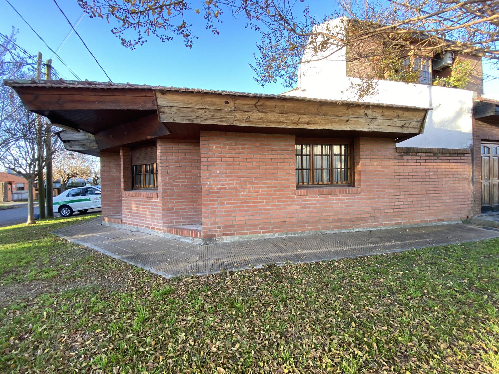 #5148090 | Venta | Casa | La Plata (Helvaci Sociedad Inmobiliaria)