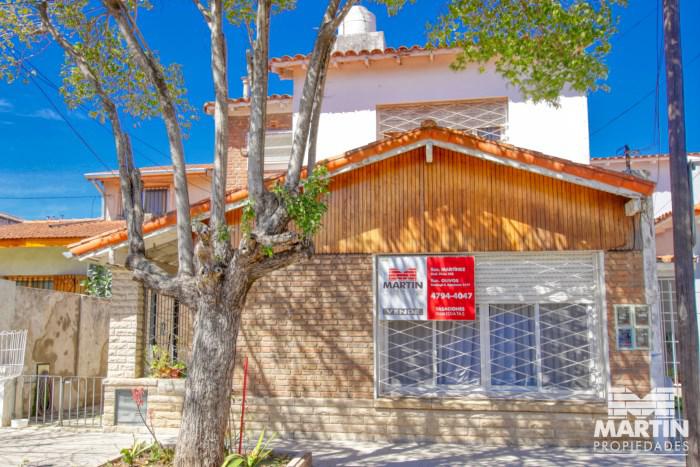 #4931138 | Venta | Casa | Martinez Santa Fe / Fleming (Martin Propiedades)