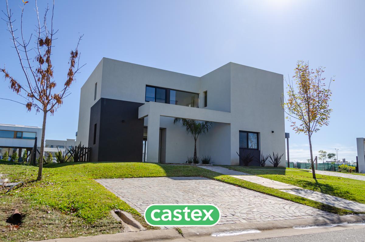 #4029080 | Venta | Casa | Puertos del Lago (Castex Tigre)