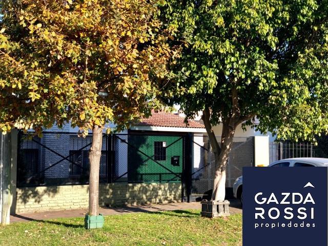 #520596 | Venta | Casa | Jose Marmol (Gazda Rossi Propiedades)