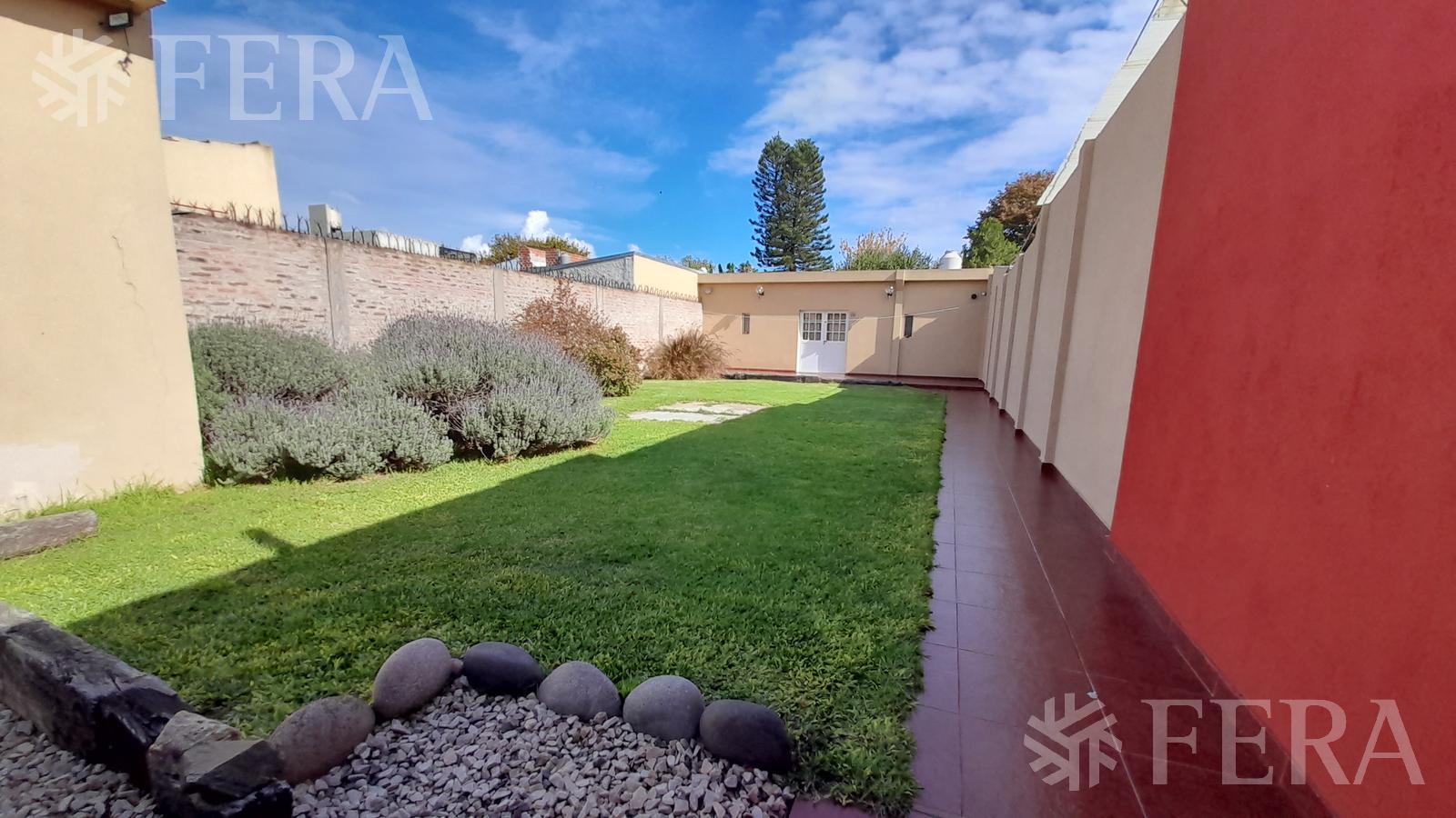 #5081990 | Venta | Casa | Bernal Oeste (Fera y Asociados)