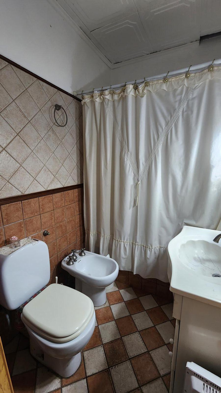 #4793835 | Sale | House | El Palomar (SAAD CENTURUION PROPIEDADES)