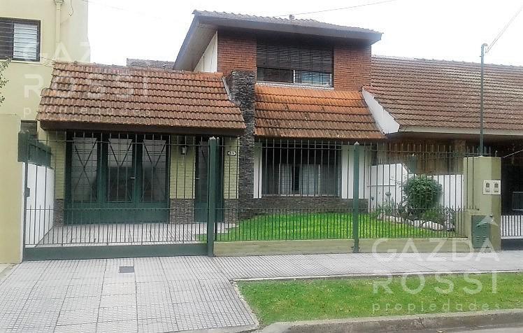 #484326 | Venta | Casa | Adrogue (Gazda Rossi Propiedades)