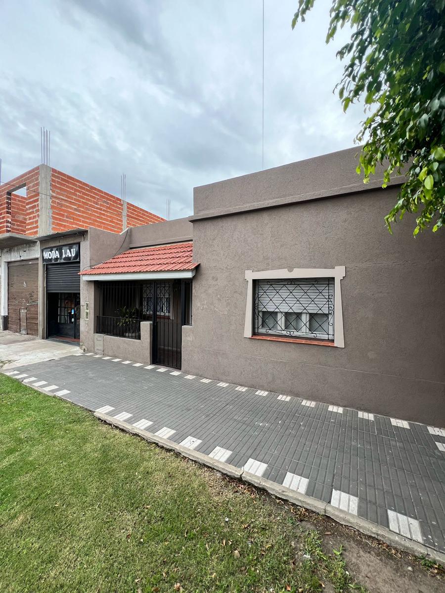 #5030593 | Venta | Casa | Temperley (Cynthia Luraschi)