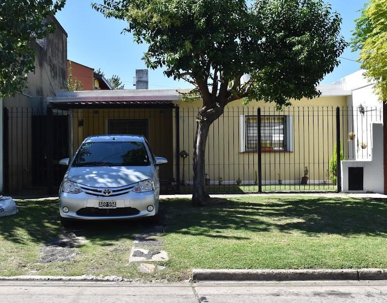 #5106285 | Venta | Casa | Quilmes Oeste (Leandro Muñiz Servicios Inmobiliarios)