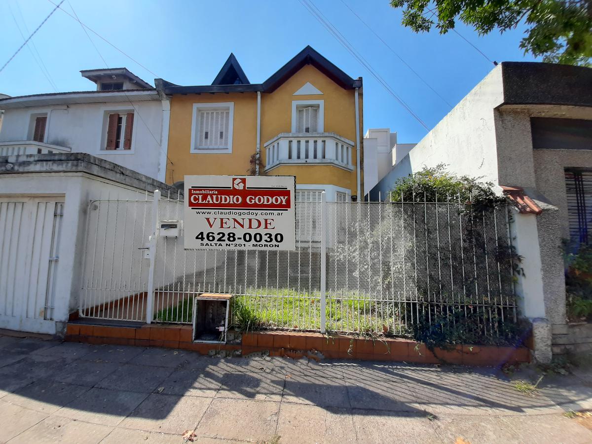 #3677088 | Sale | House | Moron (Inmobiliaria Claudio Godoy)